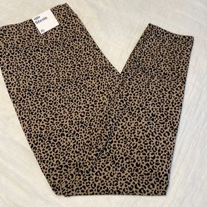 Cheetah print legging